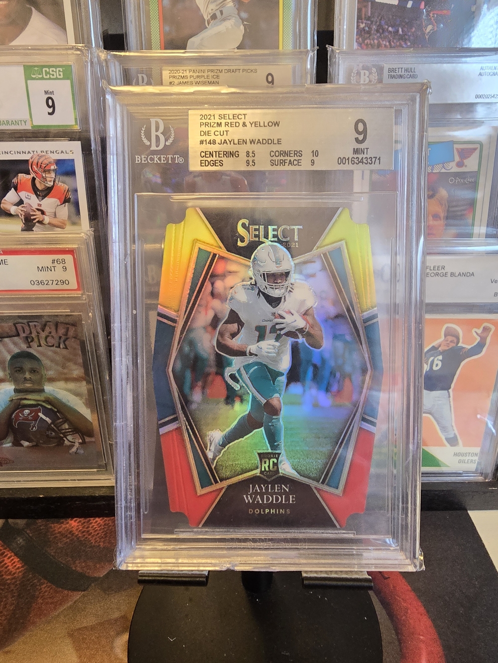 2021 Panini Select Jaylen Waddle RC Red Yellow Die-Cut #148 BGS 9 Mint Dolphins